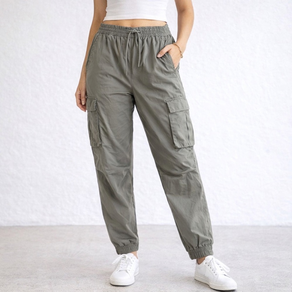 ZARA women’s olive green cargo pockets drawstring pants size small S